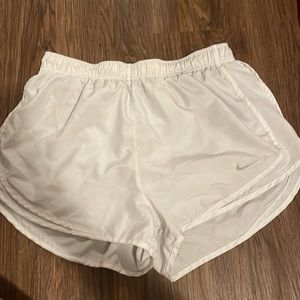 White nike shorts